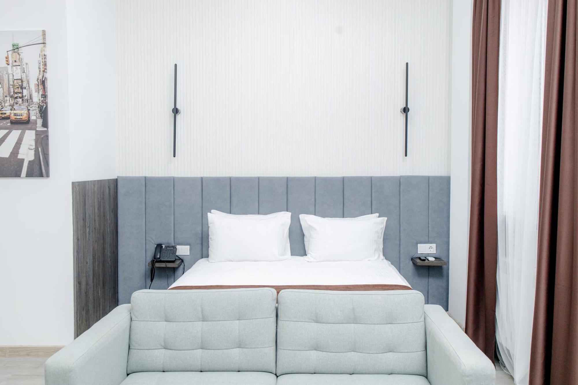 Infinity Plaza Block 1 호텔 Atyraū 외부 사진